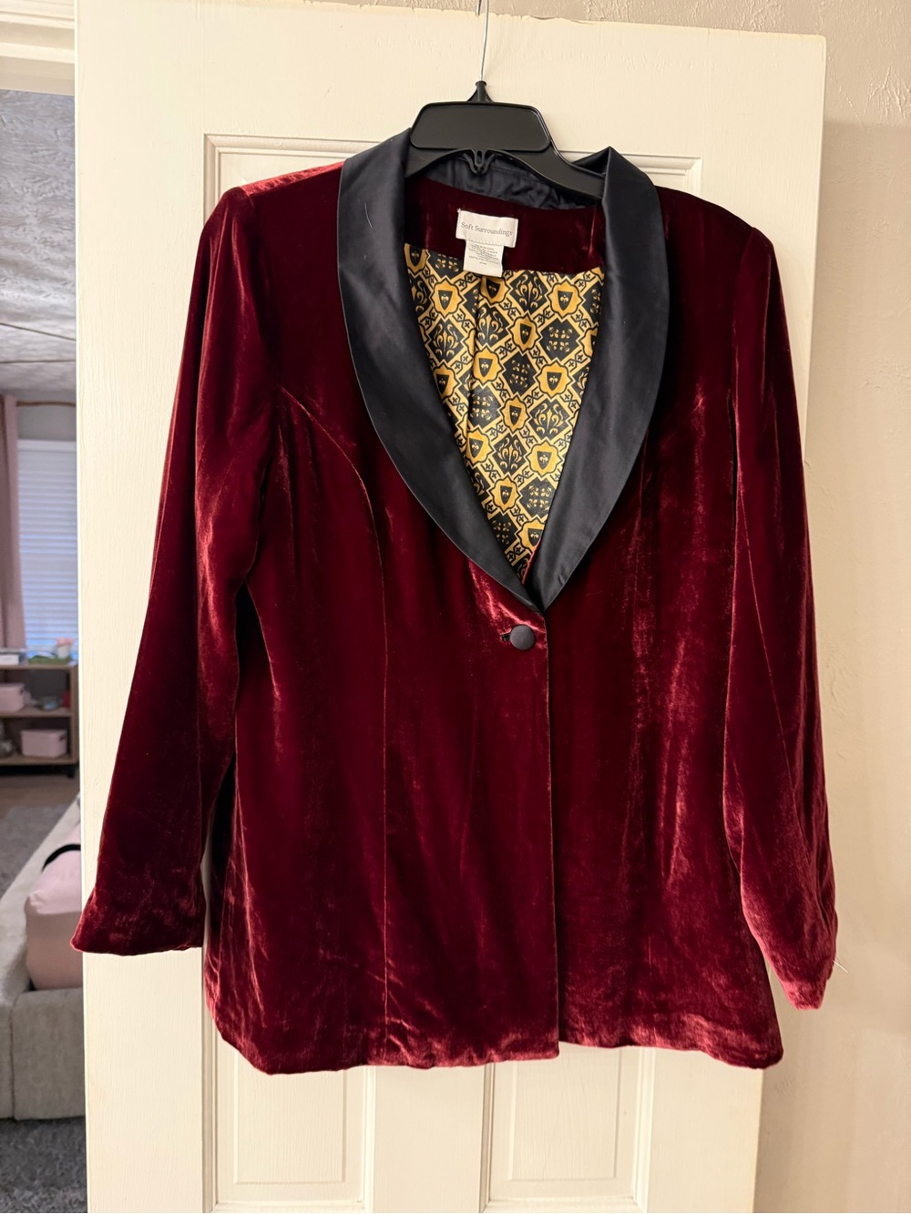 Soft Surroundings Burgundy Velvet Blazer with Black Satin Shawl Collar